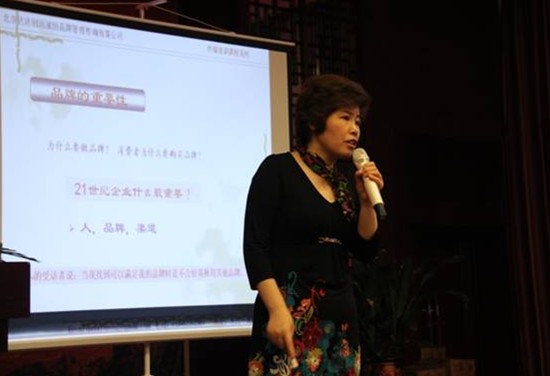 __(chung  )h(i)֮ѼҼM(jn)ЃӖ