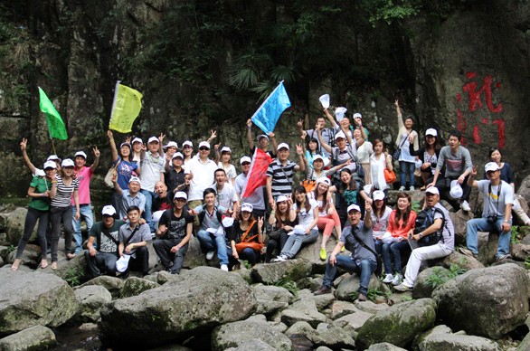 M(jn)Ӊ(mng)RFչһӖI(yng)֮{