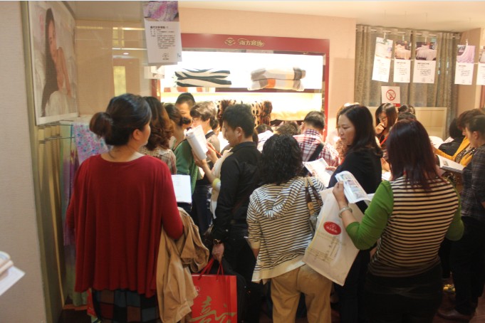 2013ϷƷ^(gu)Ј(chng)I(yng)N(xio)