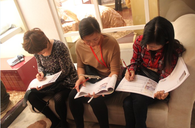 2013ϷƷ^(gu)Ј(chng)I(yng)N(xio)