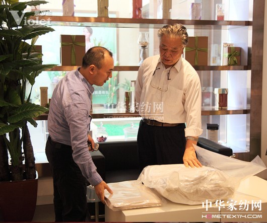 (lin)ϕ(hu )(hu )L(chng)x^(gun)_m