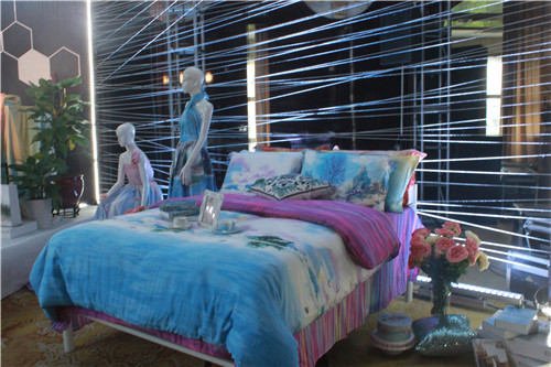 ʼҼD?mng)߾GɫҼ®a(chn)Ʒl(f)(hu )AM(mn)_(ki)