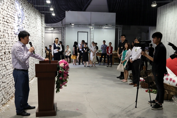 `Ҋ(jin)----FEELINGƷưl(f)(hu )ڱHˇg(sh)@^e