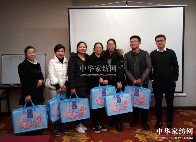 PʢҼ2017ƷȫѲӖ(hu )һվڽʽ_(ki)Ļ